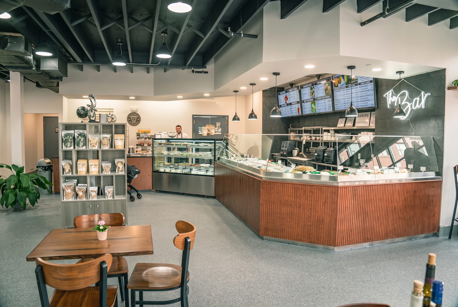 Visit Pureganic Cafe Today