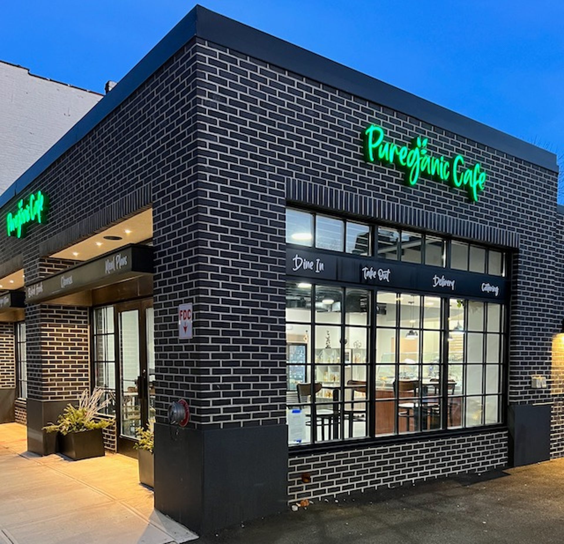 Pureganic Cafe: 100% Certified Kosher Dining in Harrison, NY