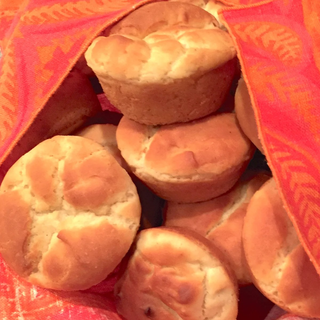 Soft Buttery Gluten Free Dinner Rolls (9)