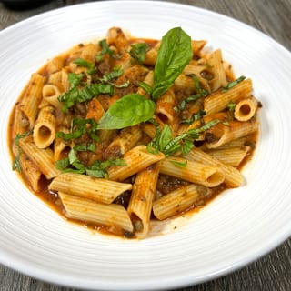 Penne Alla Bolognese Meal (c)